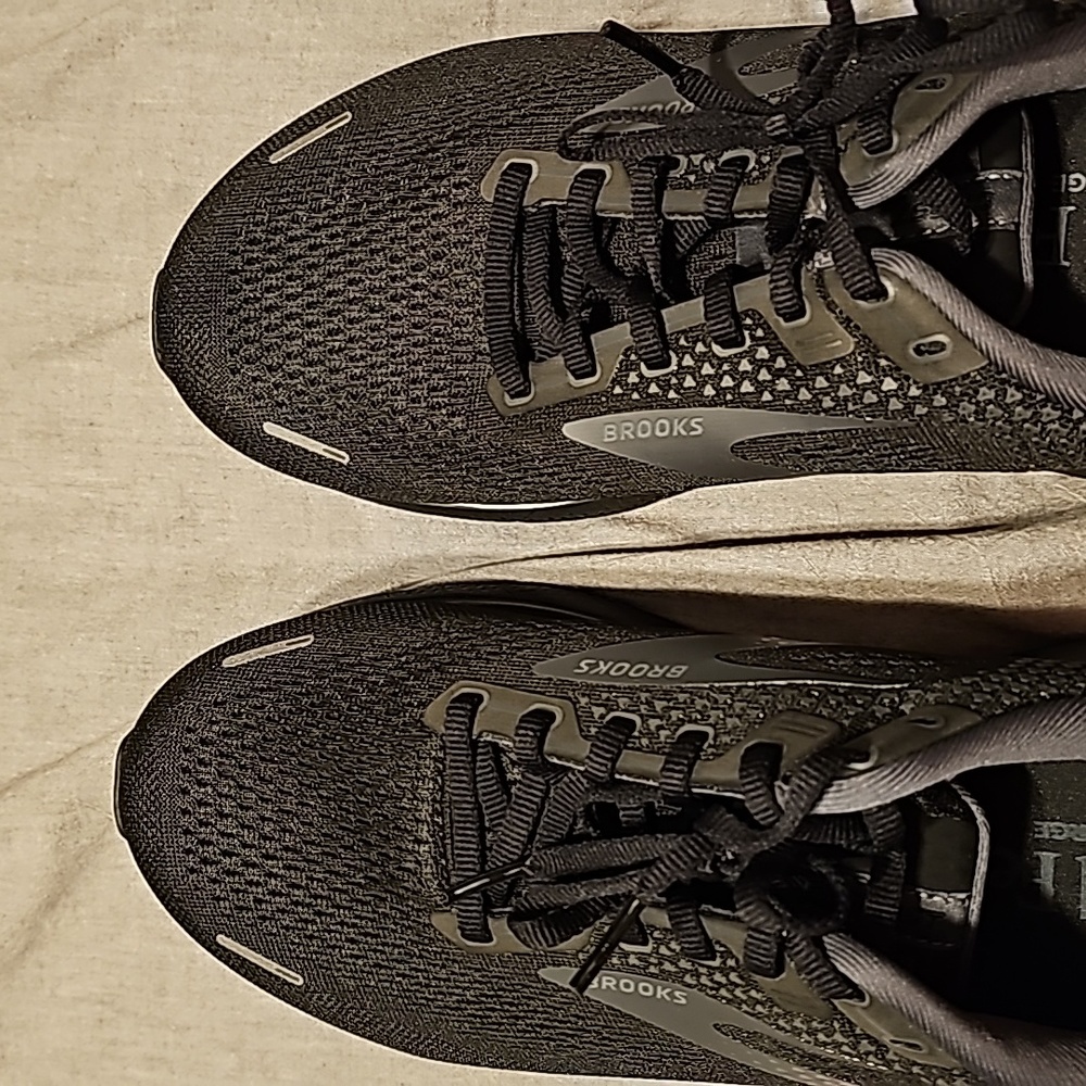 Shoes - Picture 3 of 4